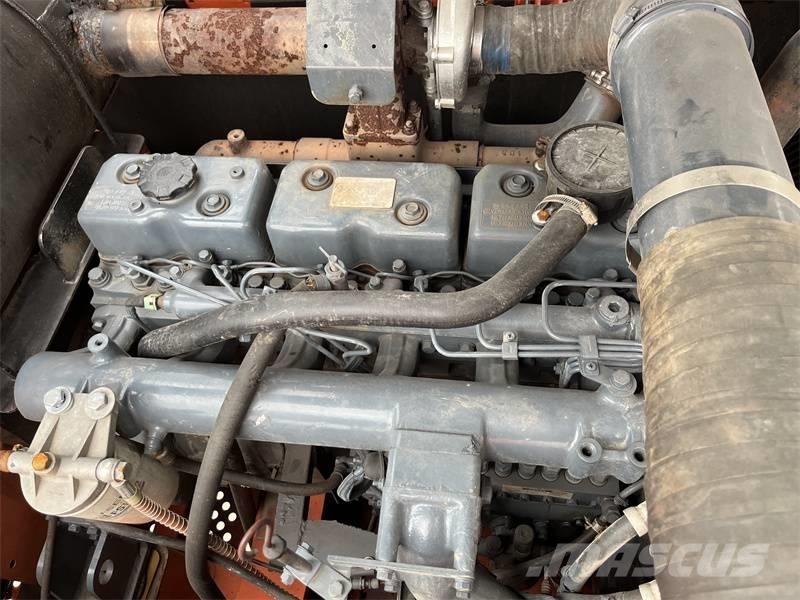 Doosan 300 대형 굴삭기 29톤 이상