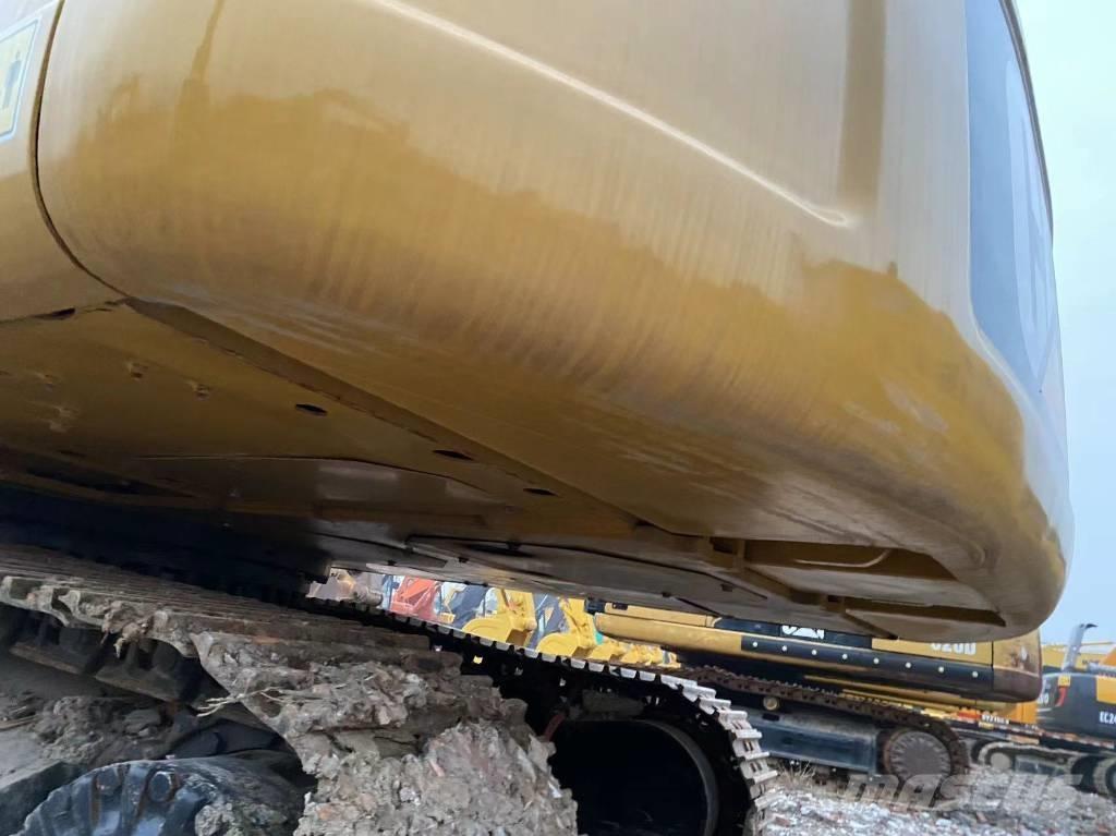 CAT 320 D 대형 굴삭기 29톤 이상