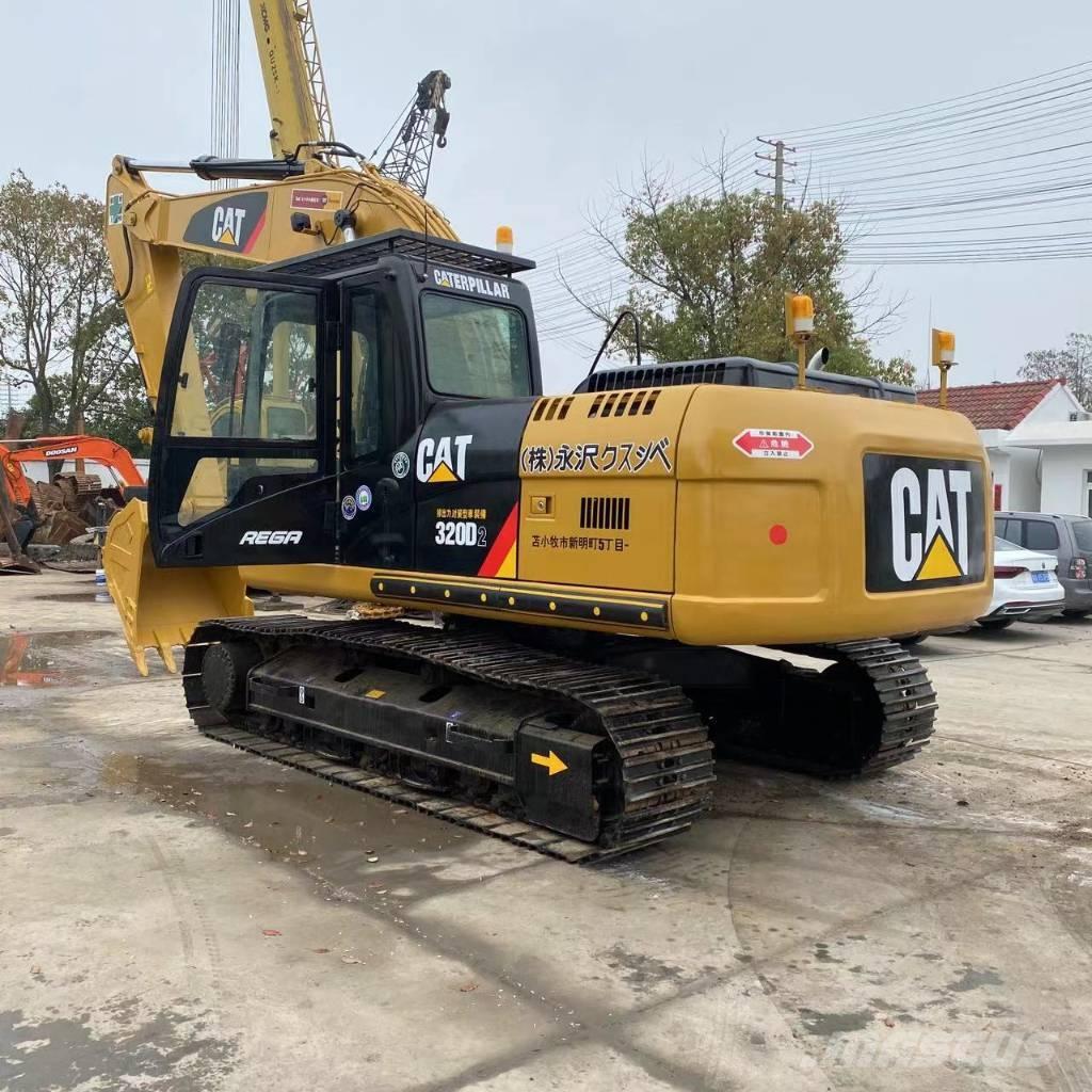 CAT 320 D 대형 굴삭기 29톤 이상