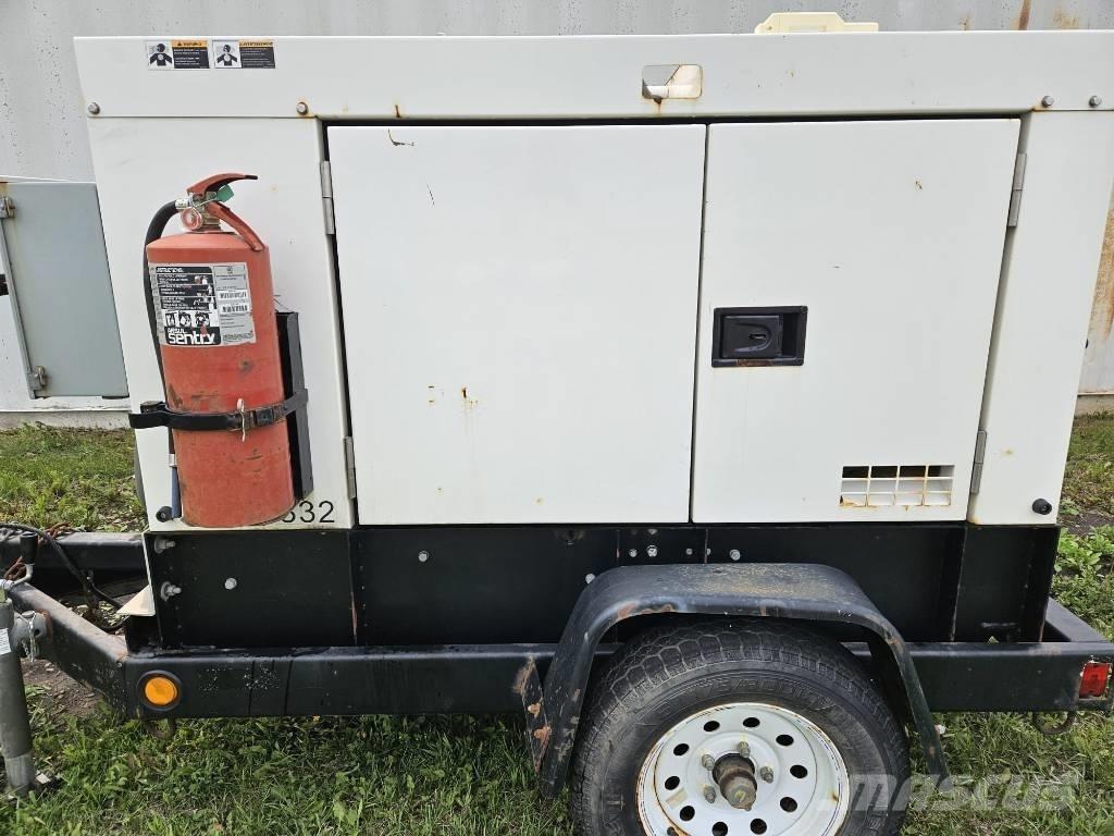 MultiQuip DCA 25 KVA 디젤 발전기