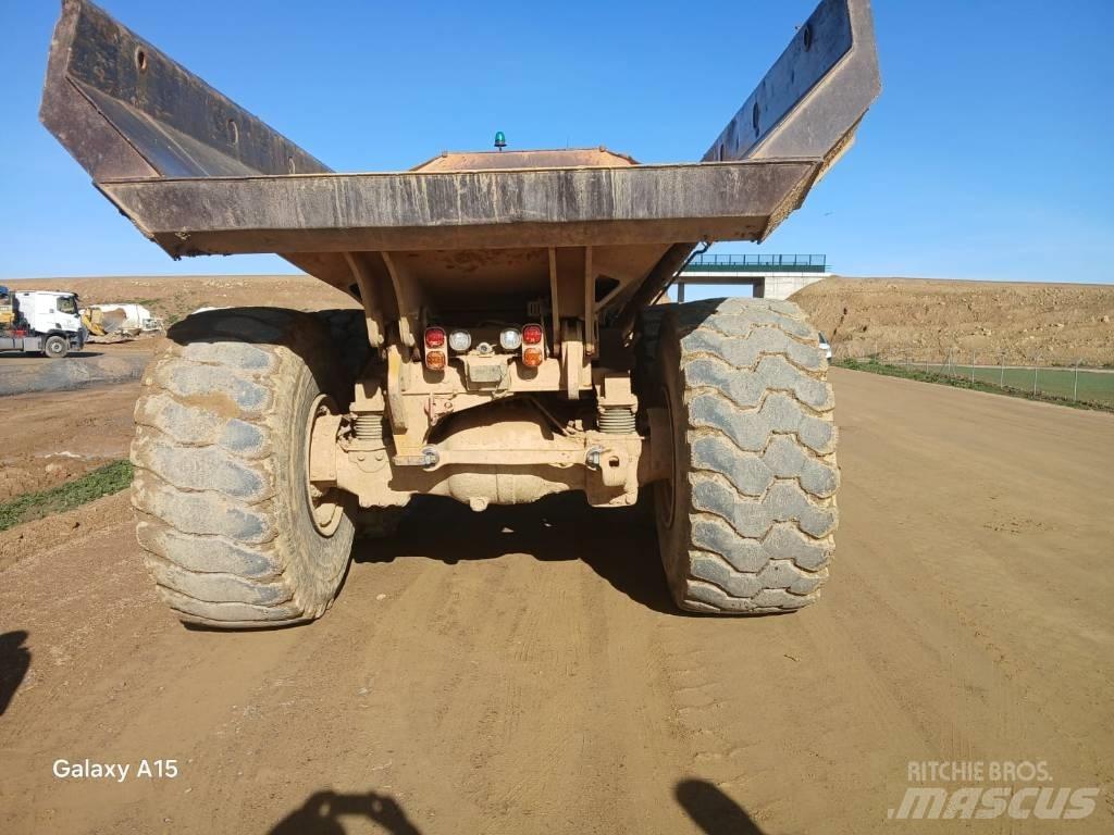 CAT 745 연결식 홀러