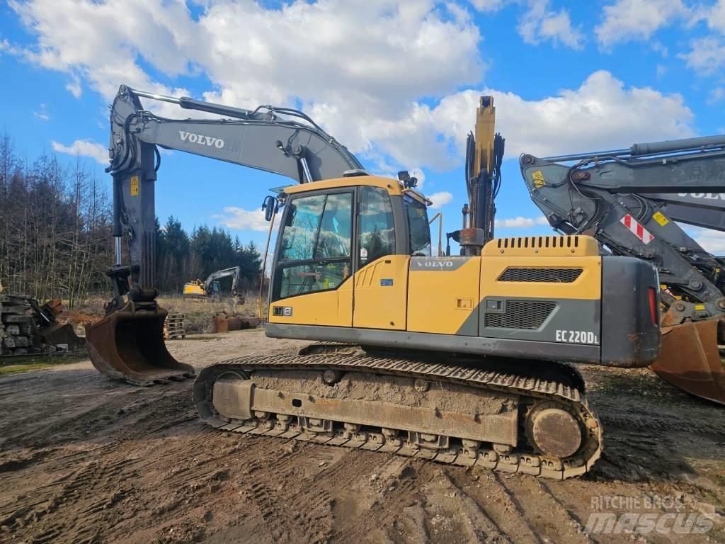 Volvo EC 220 DL 대형 굴삭기 29톤 이상