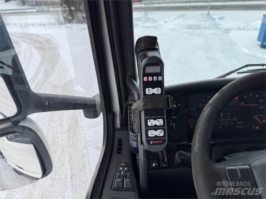 Volvo FH540 6x2 훅 리프트 트럭