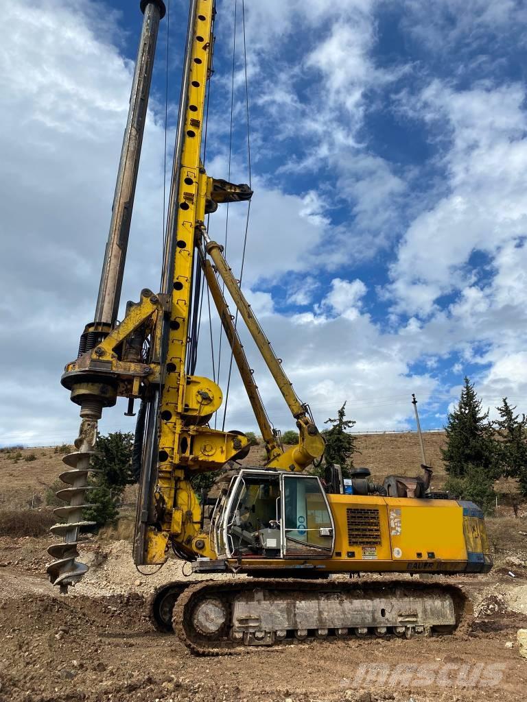 Bauer BG 36 중형 드릴 장비