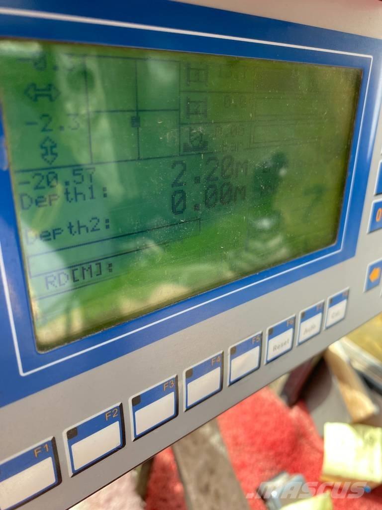 Bauer BG 36 중형 드릴 장비