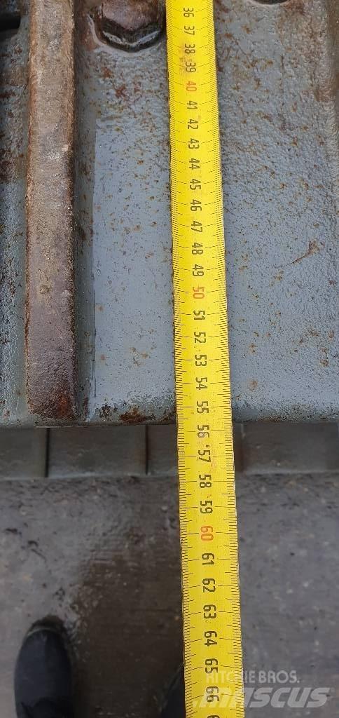 Liebherr LR 624 궤도식 로우더