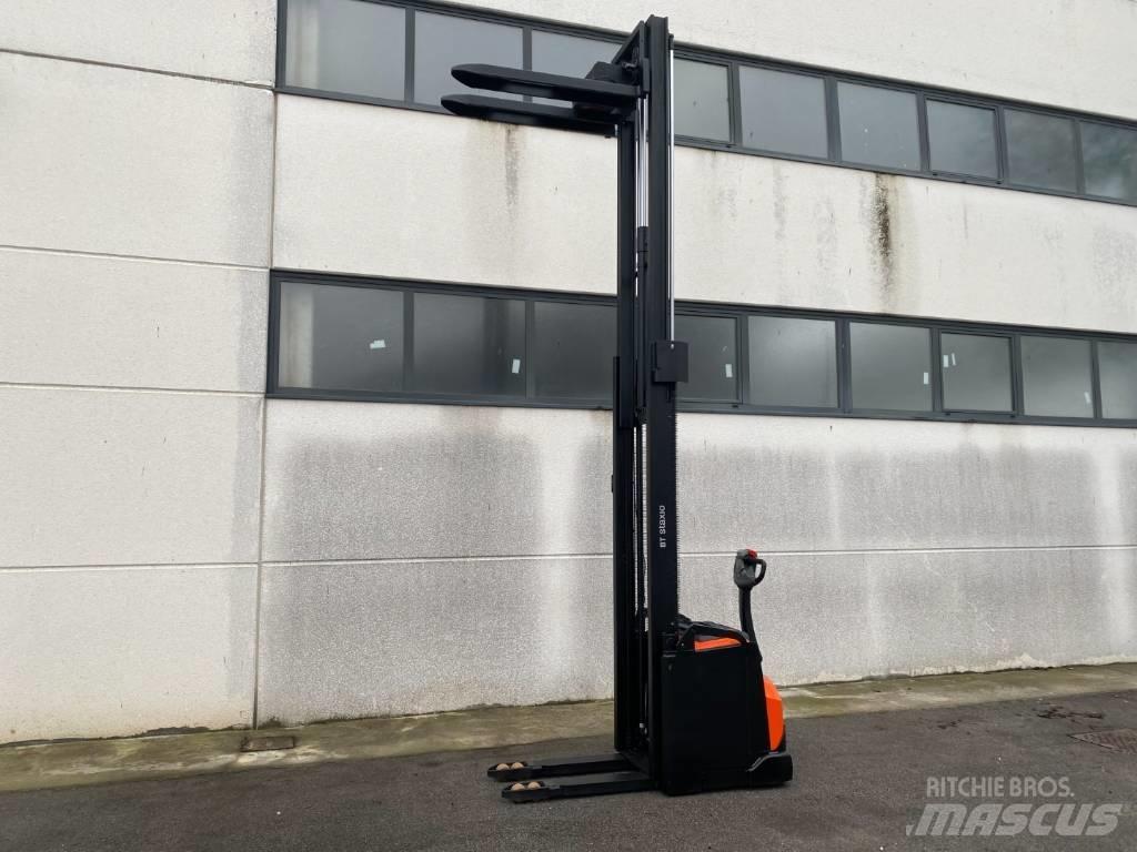 Toyota SWE160 포크리프트