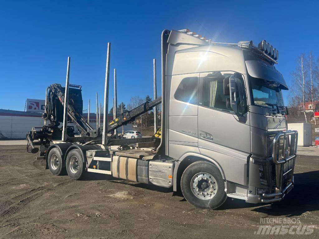 Volvo FH 16 750 목재 트럭