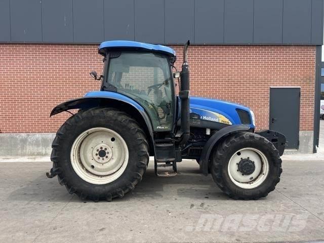 New Holland T6030 트랙터