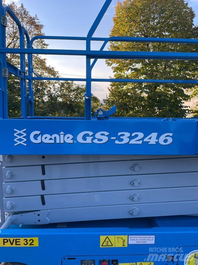 Genie GS 3246 가위형 리프트