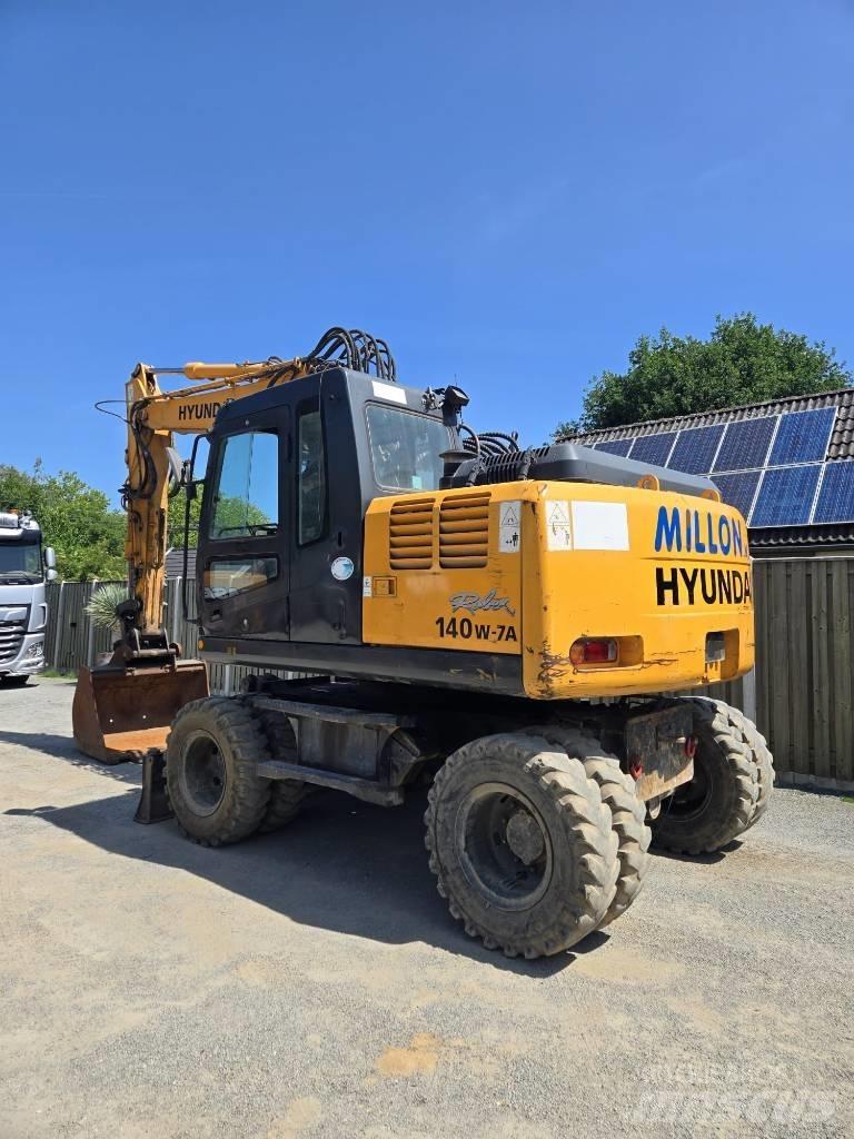 Hyundai Robex 140 W  휠 굴삭기