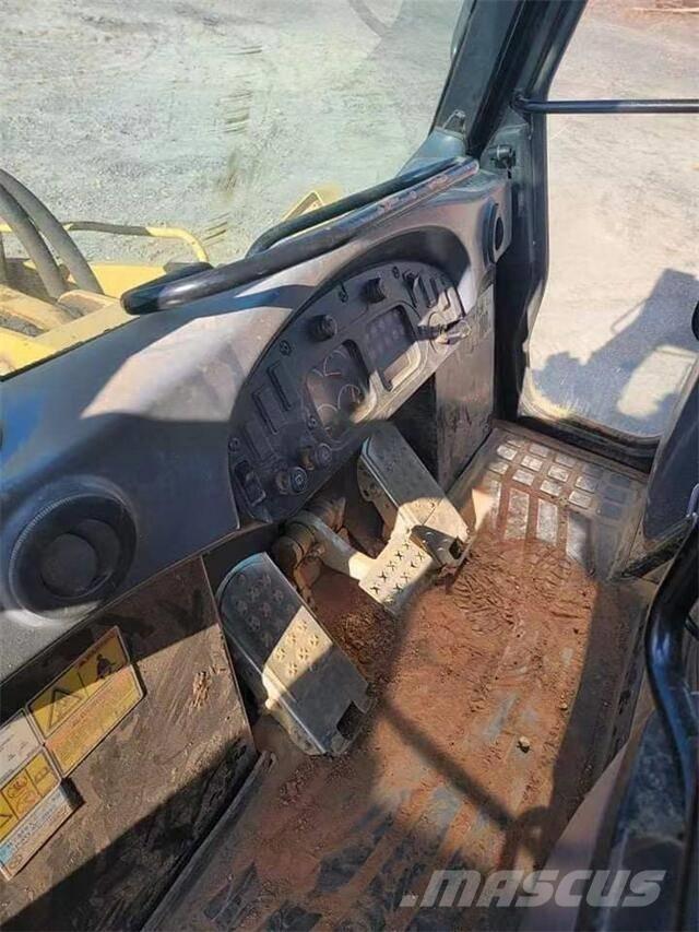 CAT 953C 궤도식 로우더