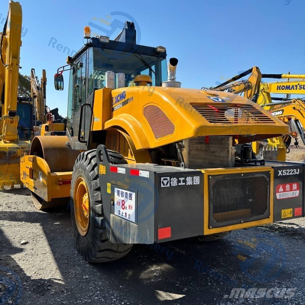 XCMG XS 223 J 싱글 드럼 롤러