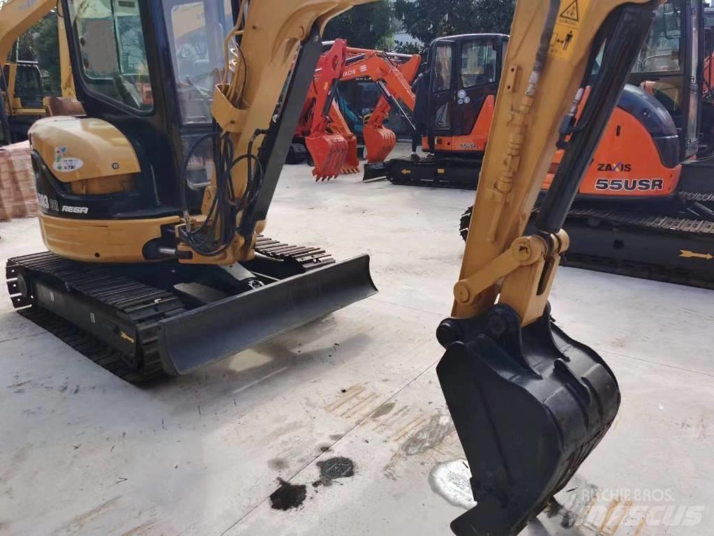 CAT 303 C CR 소형 굴삭기 7톤 미만