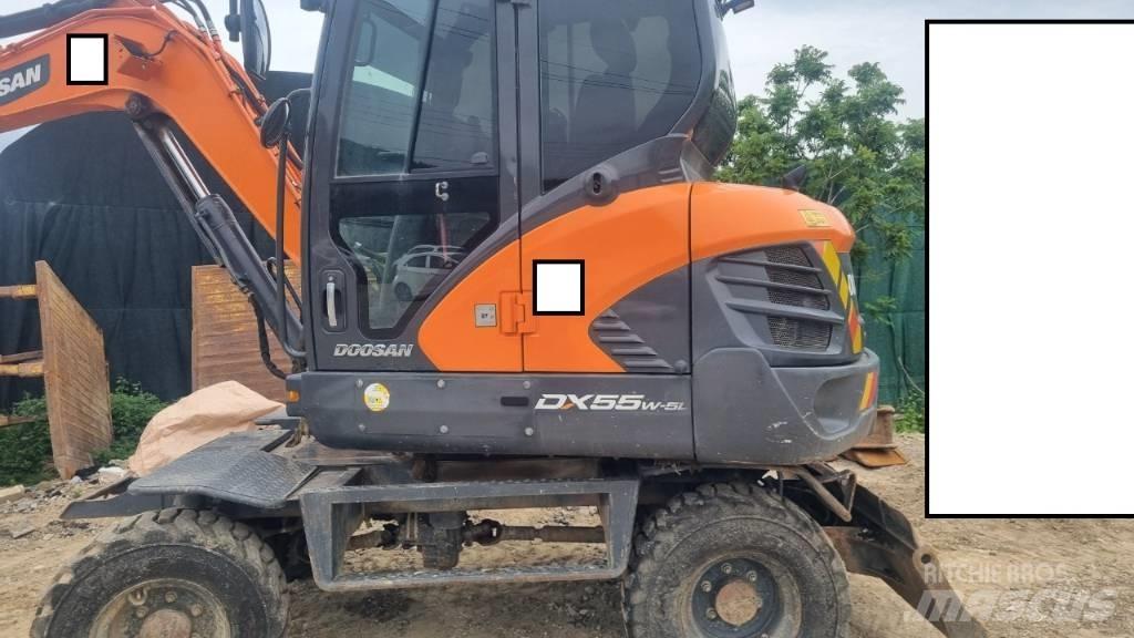 Doosan DX55W-5  휠 굴삭기