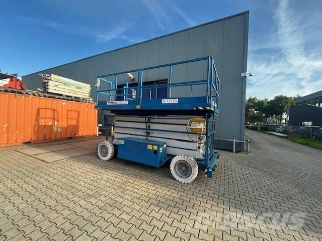 Holland Lift A151EV 가위형 리프트