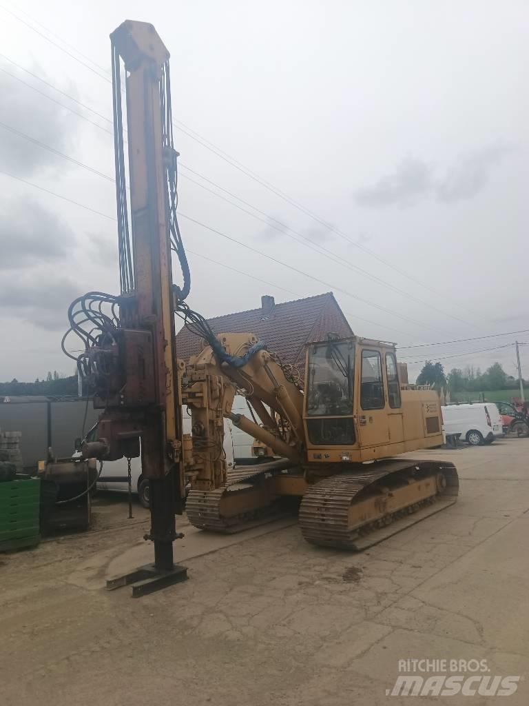 Liebherr R 922 L 대형 굴삭기 29톤 이상