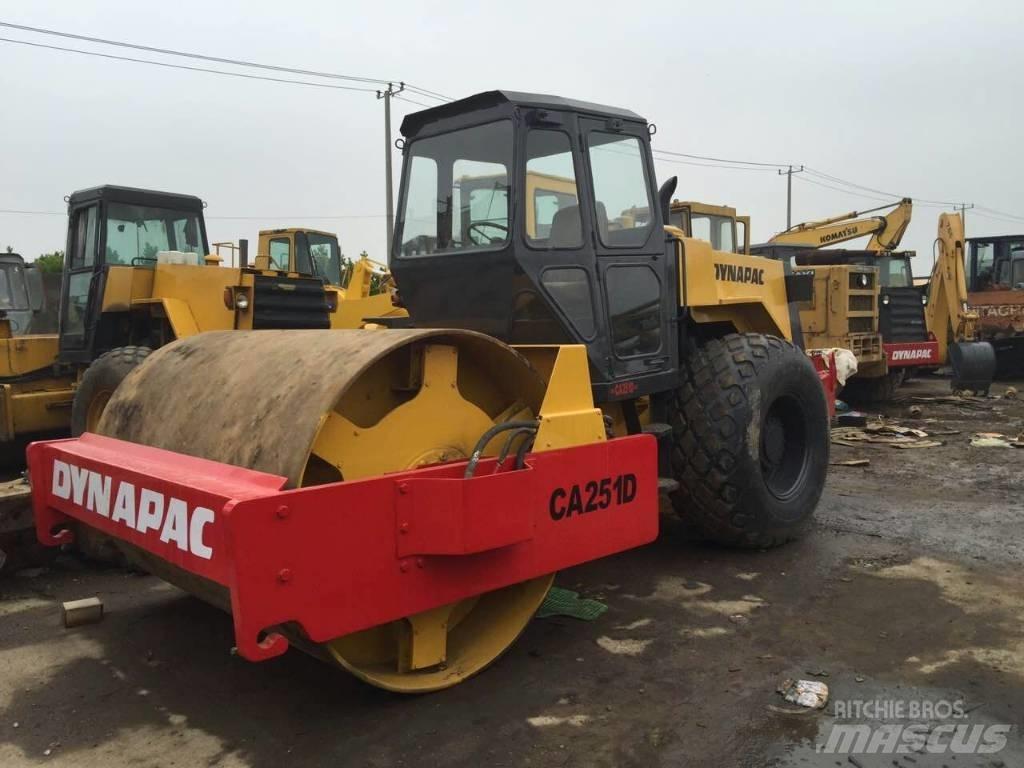 Dynapac CA 25 D 싱글 드럼 롤러