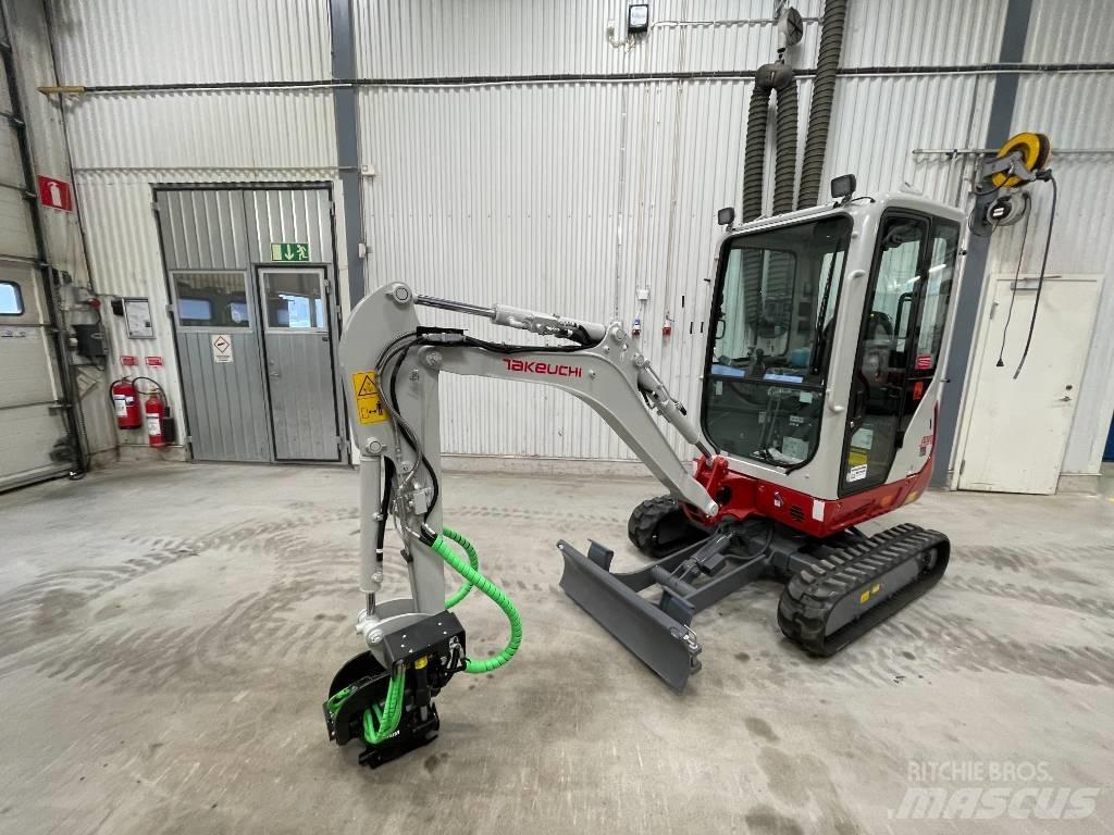 Takeuchi TB 320 소형 굴삭기 7톤 미만