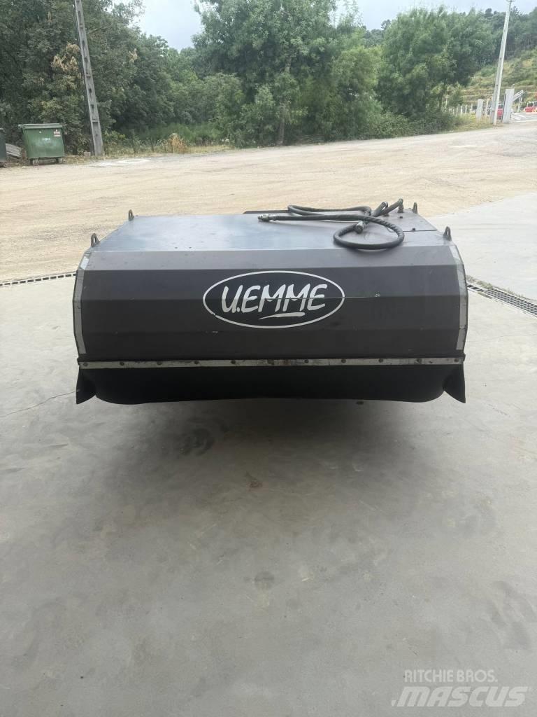  UEMME Manta 1550 HD 도로 청소차