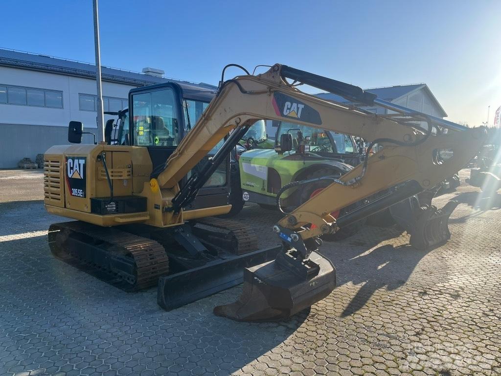 CAT 305.5 E2 소형 굴삭기 7톤 미만