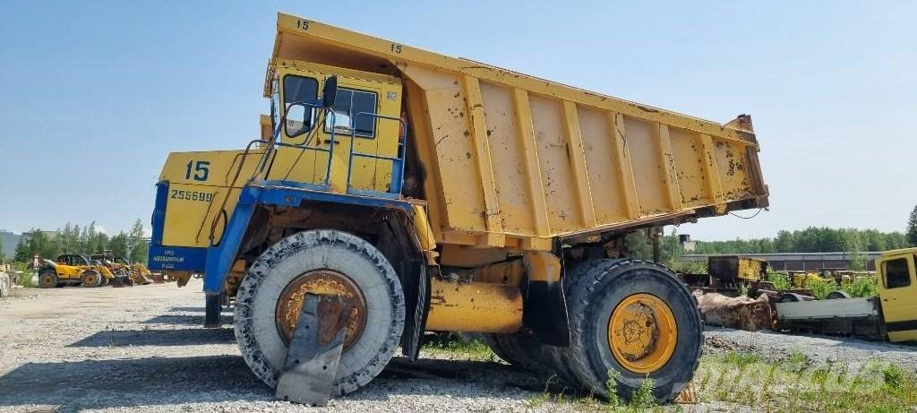 Belaz 75473 초대형 덤프 트럭