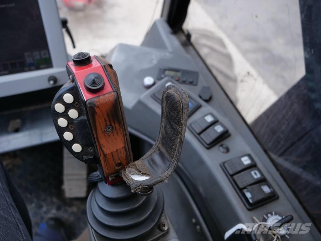 Valmet 911.3 원목 하베스터