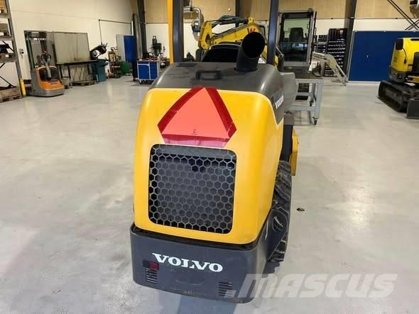 Volvo SD 25 싱글 드럼 롤러