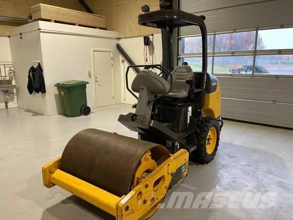 Volvo SD 25 싱글 드럼 롤러