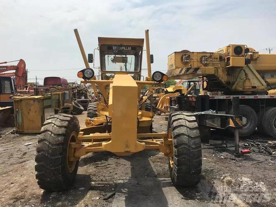 CAT 140 그레이더