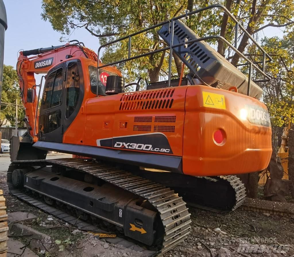 Doosan DX300LC- 9C 대형 굴삭기 29톤 이상