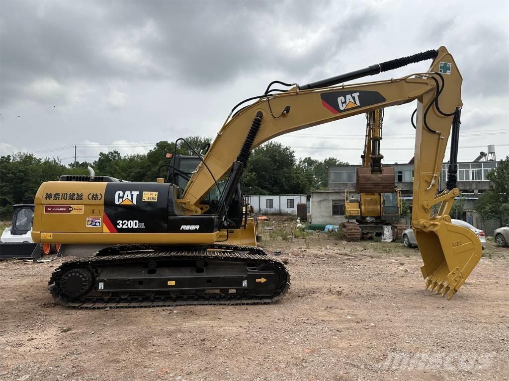 CAT 320 D 대형 굴삭기 29톤 이상