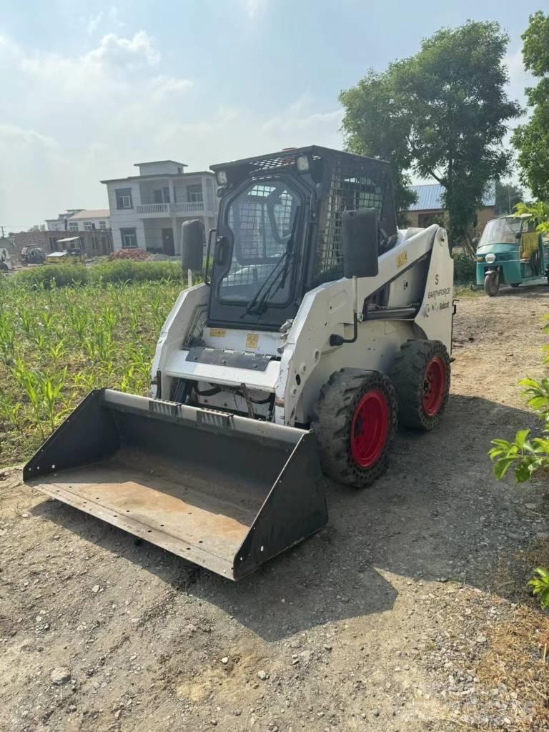 Bobcat S16  스키드로더