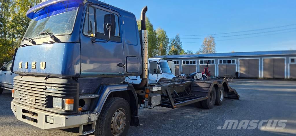 Sisu SM 300 산림 기계 운반 트럭