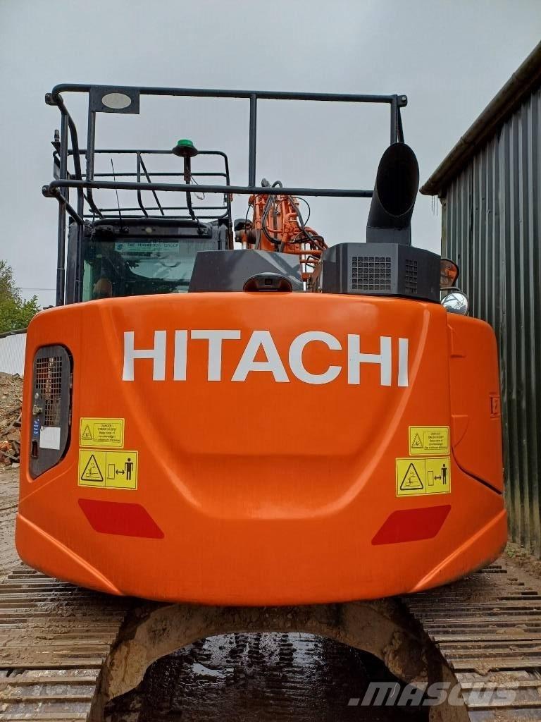 Hitachi ZX 135 US-6 대형 굴삭기 29톤 이상