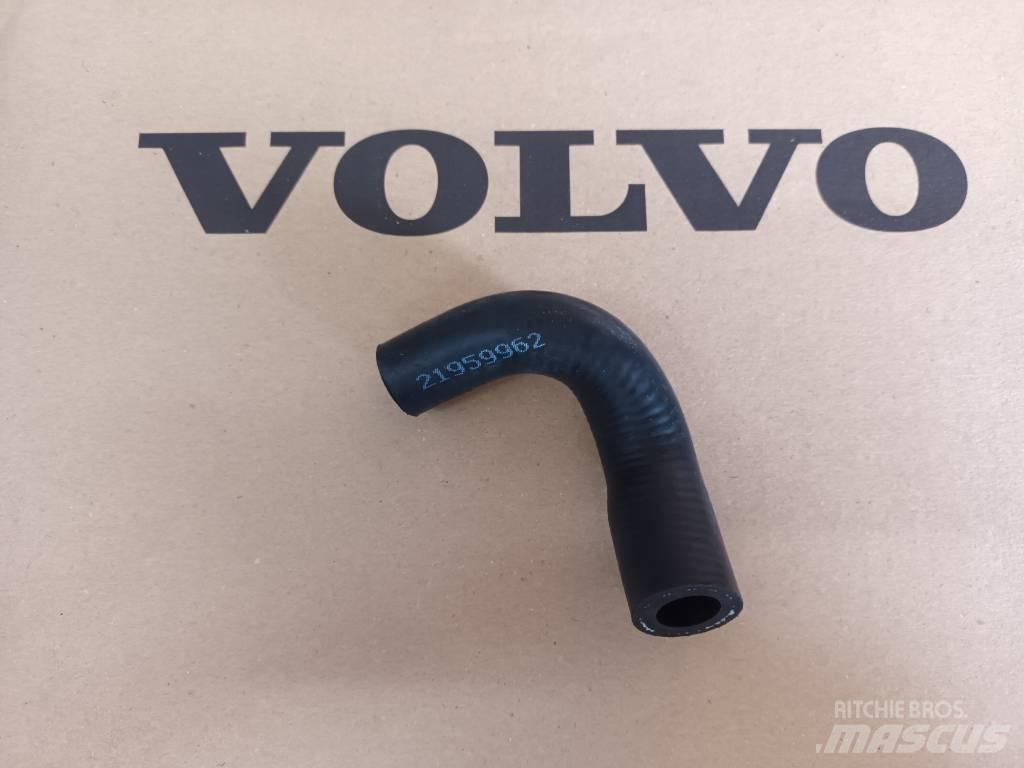 Volvo HOSE 21959962 엔진