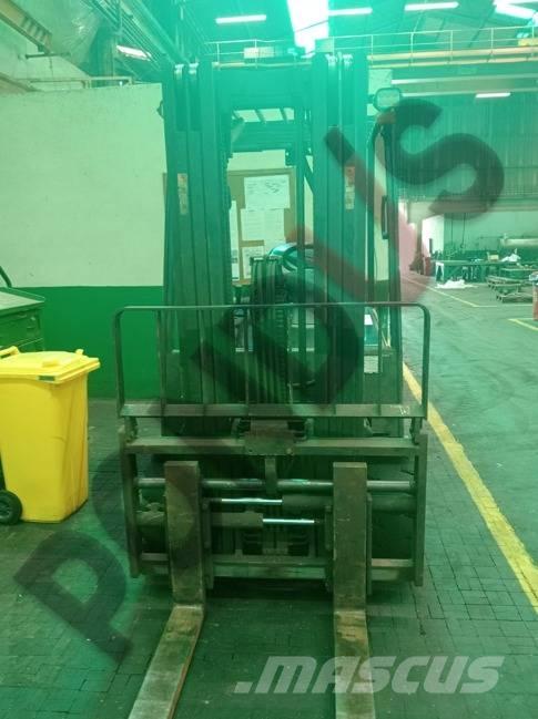 Doosan B22 전동 지게차