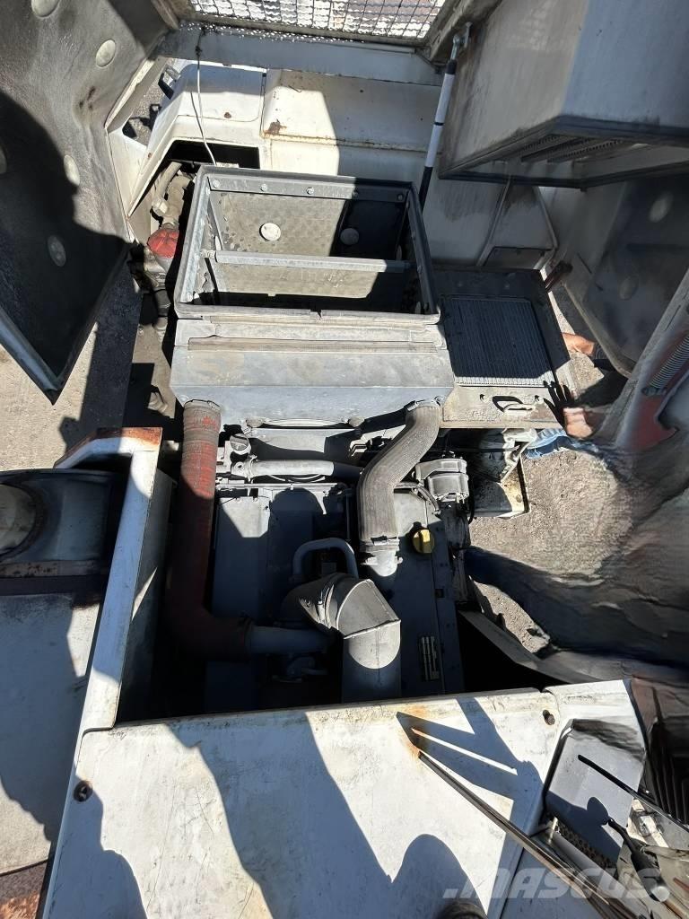 Wirtgen W 1200 F 아스팔트 콜드 밀링 기계