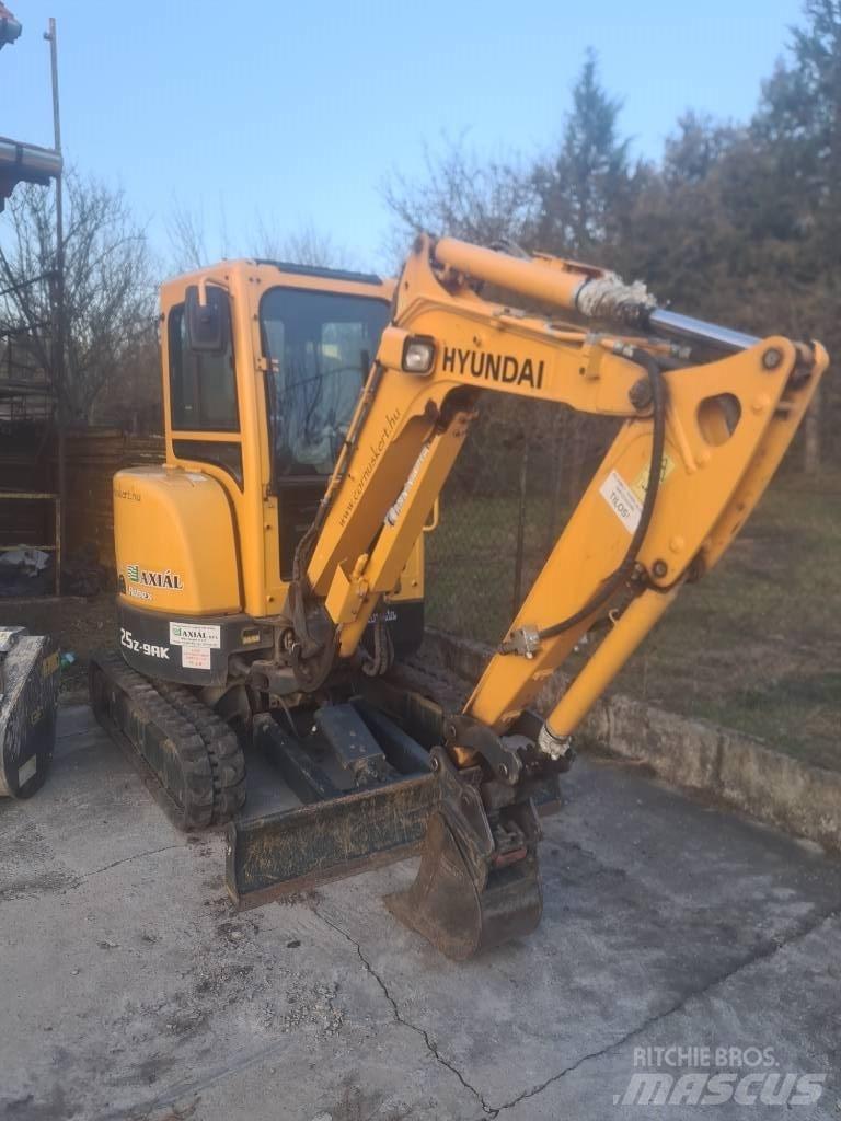 Hyundai R25Z-9 AK 소형 굴삭기 7톤 미만