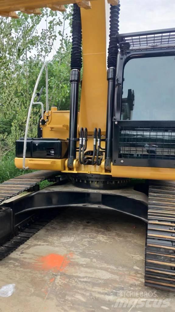 CAT 320D2 대형 굴삭기 29톤 이상