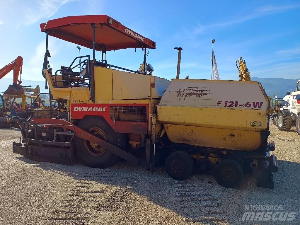 Dynapac F 121-6W 아스팔트 포장장비