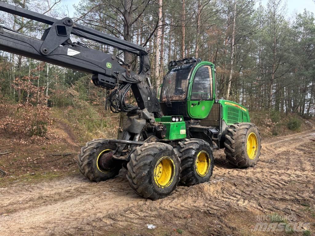 John Deere 1170 E 원목 하베스터