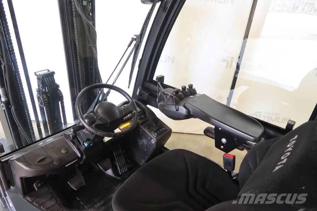 Toyota 52-8FDF25 디젤 지게차