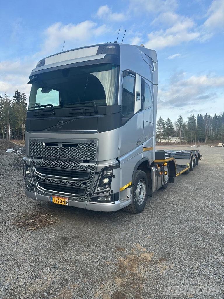 Volvo FH16 750 산림 기계 운반 트럭