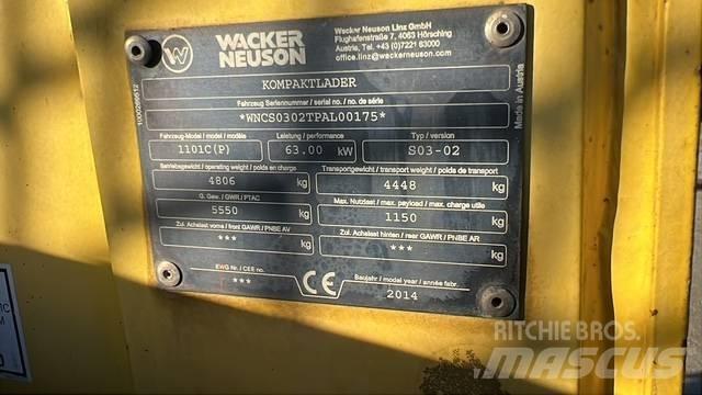Wacker Neuson 1001 궤도식 로우더