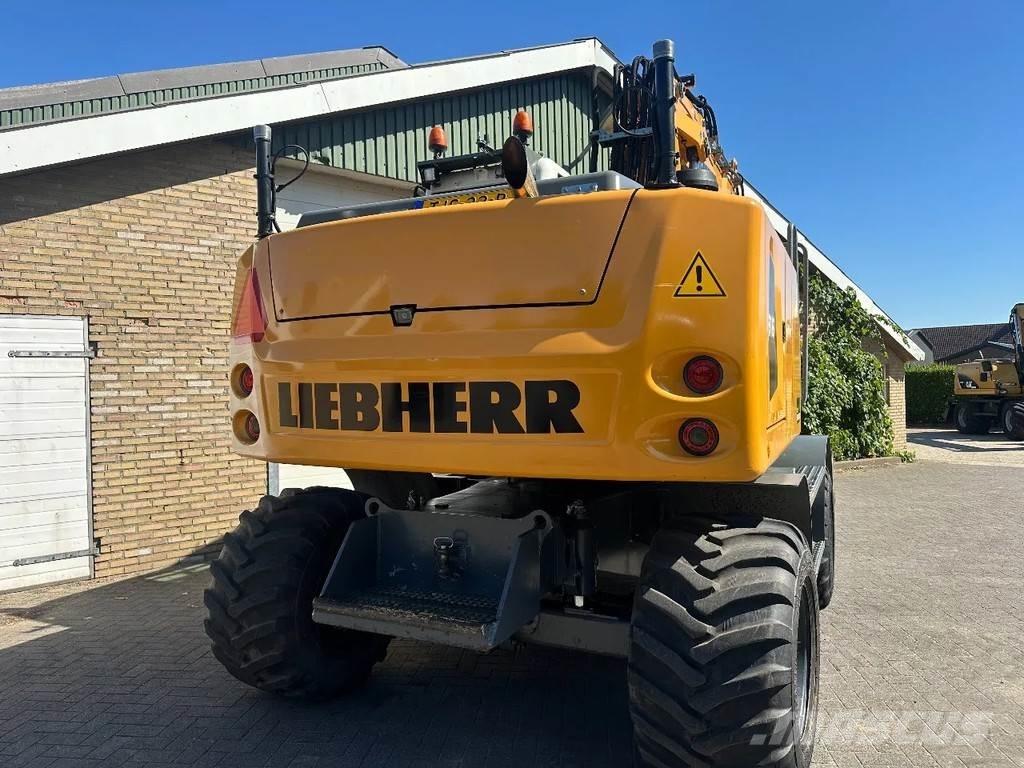 Liebherr A916  휠 굴삭기