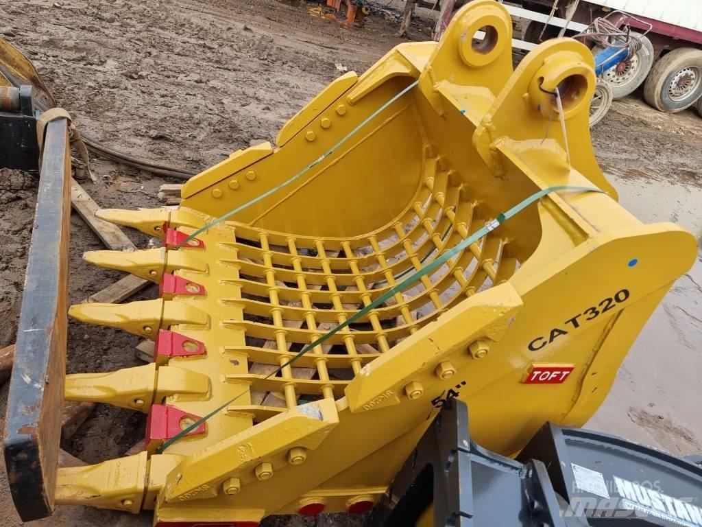 CAT SKELETON BUCKET 버켓