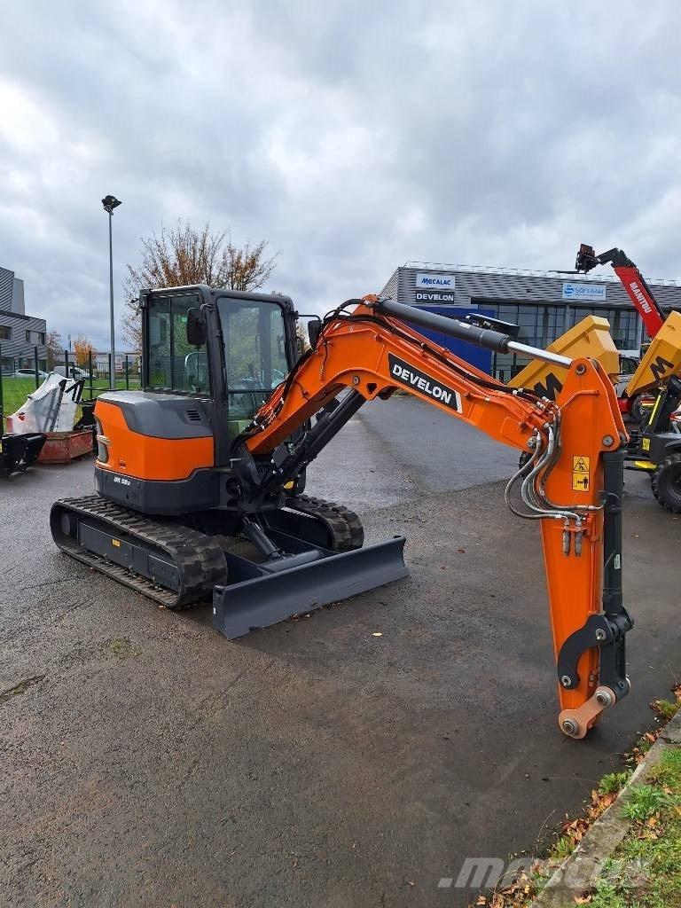 Develon DX 50 Z-7 소형 굴삭기 7톤 미만