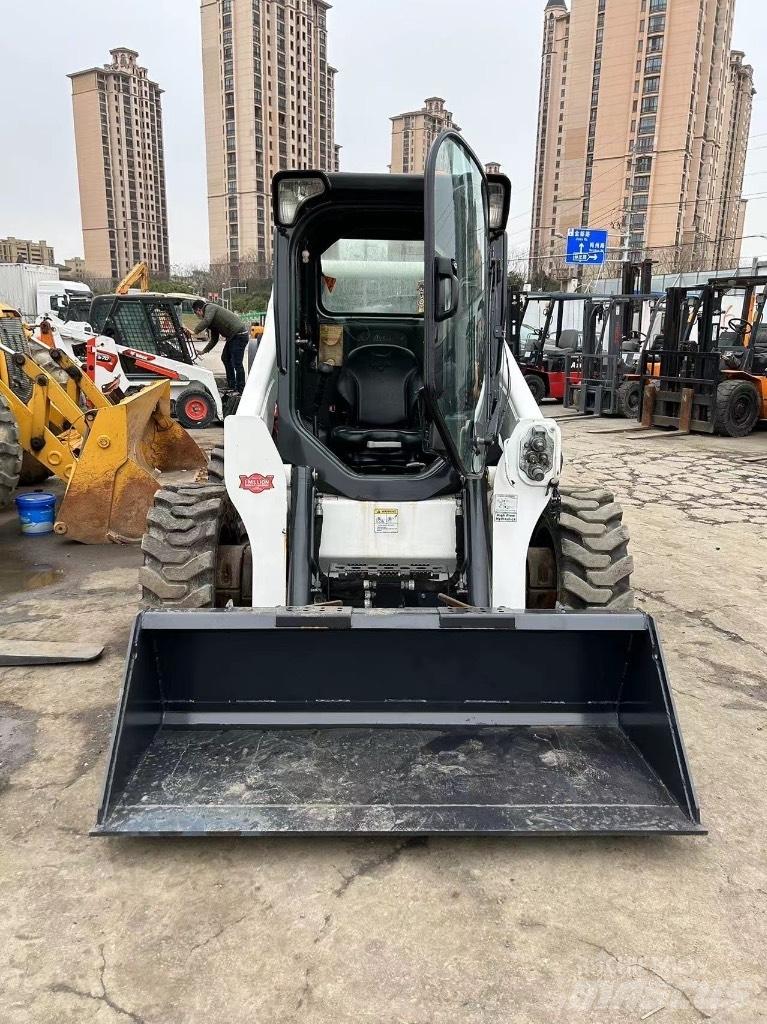 Bobcat S 750  스키드로더