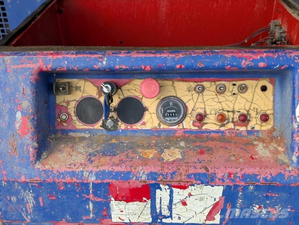 Manitou 120 DLX 자주식 고소작업대